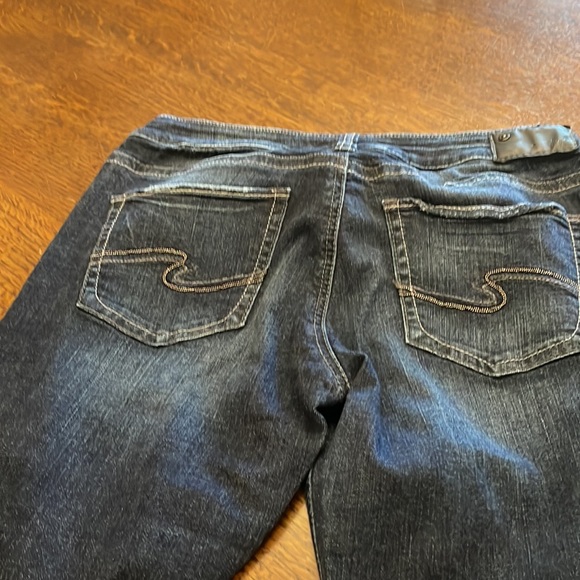 Silver Jeans - Picture 5 of 5